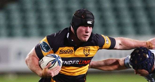 Bent returns to Taranaki colours