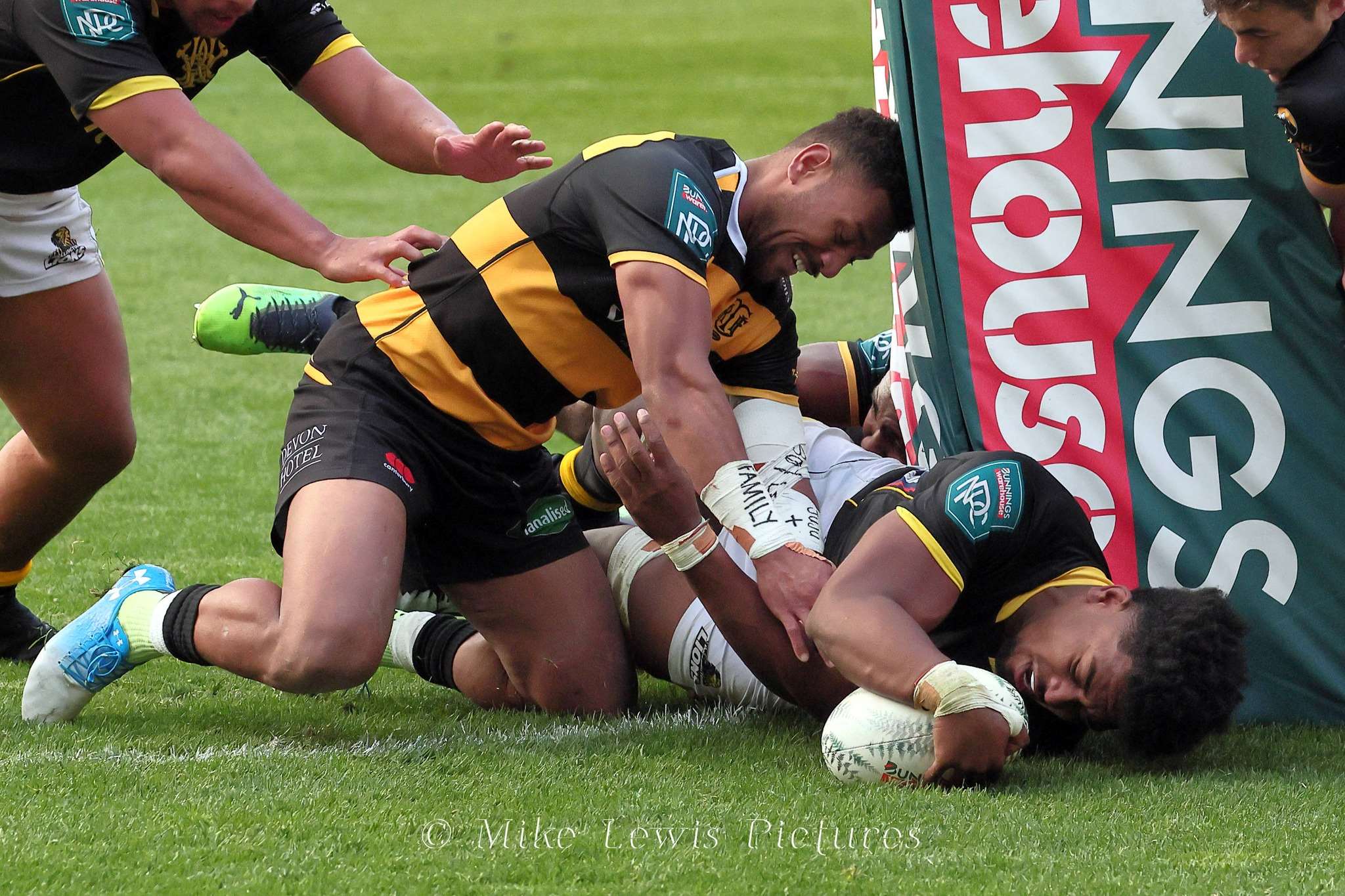 Strong Wellington side beat Taranaki 