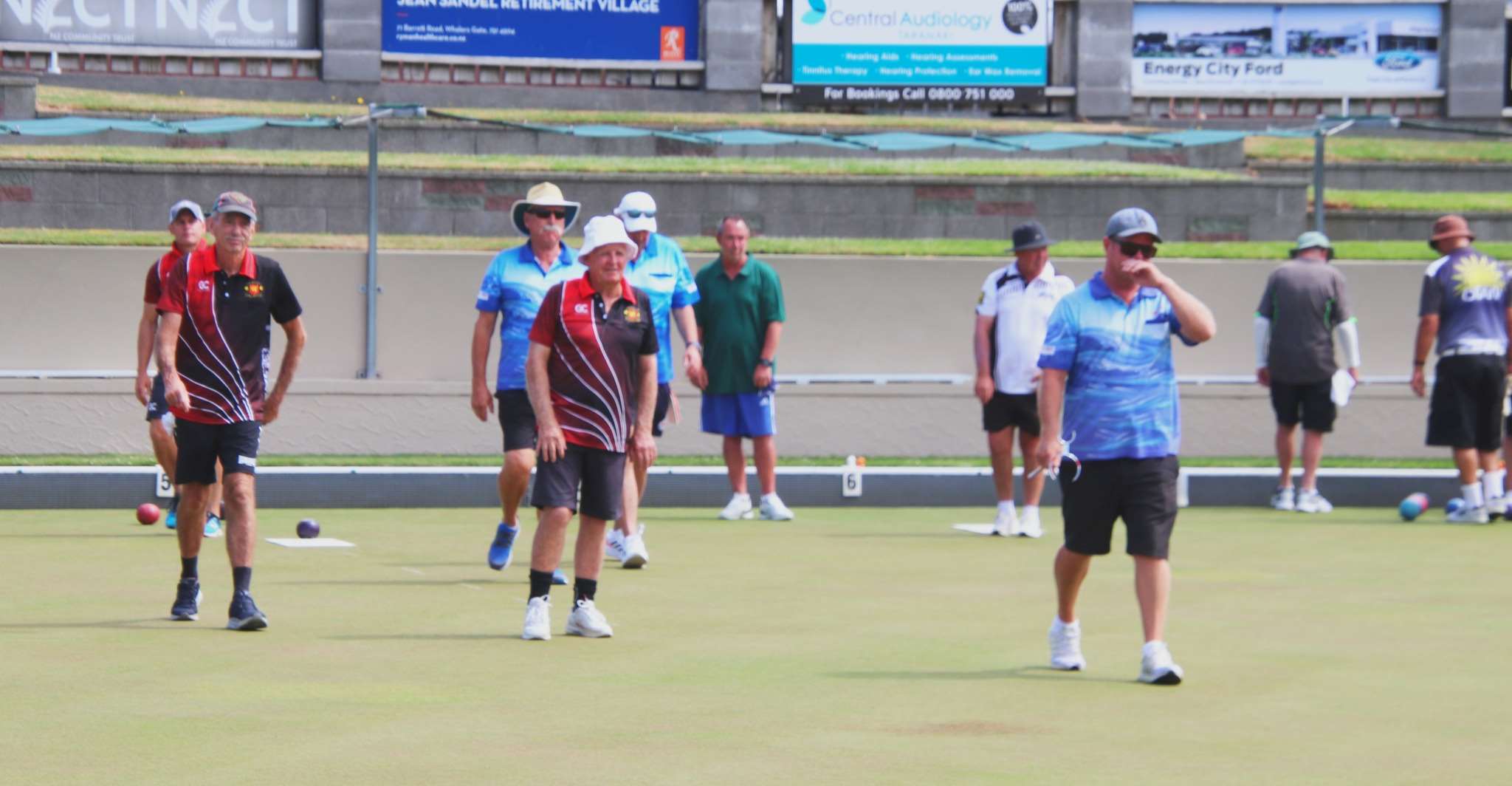 Bowls: Intense semi-final finishes