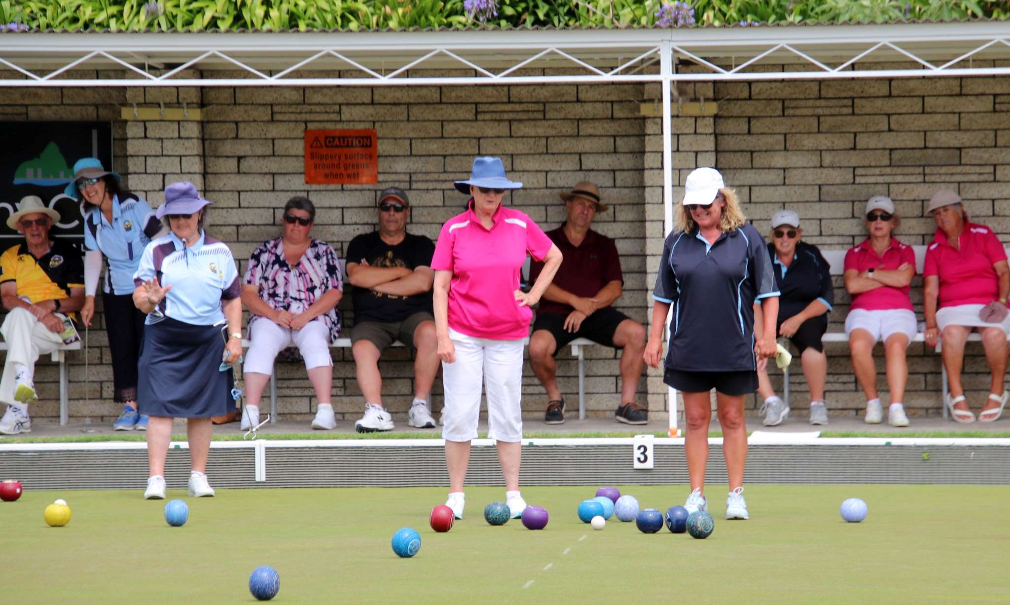 Bowls: Thames Valley make history as post section looms