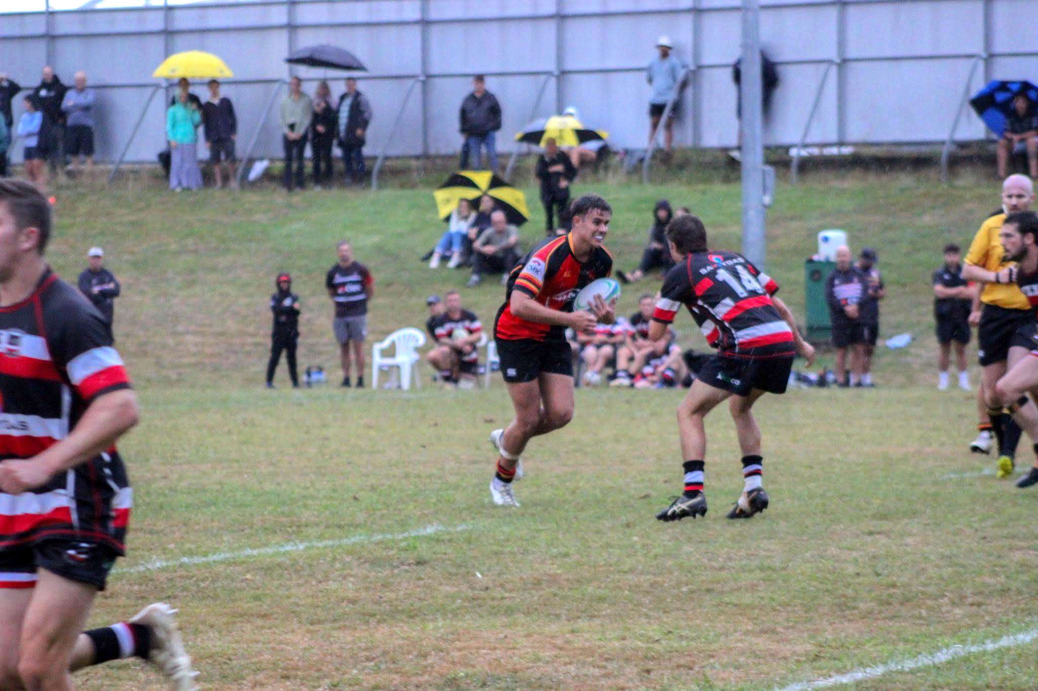 Rugby: United shock defending champs in opening round