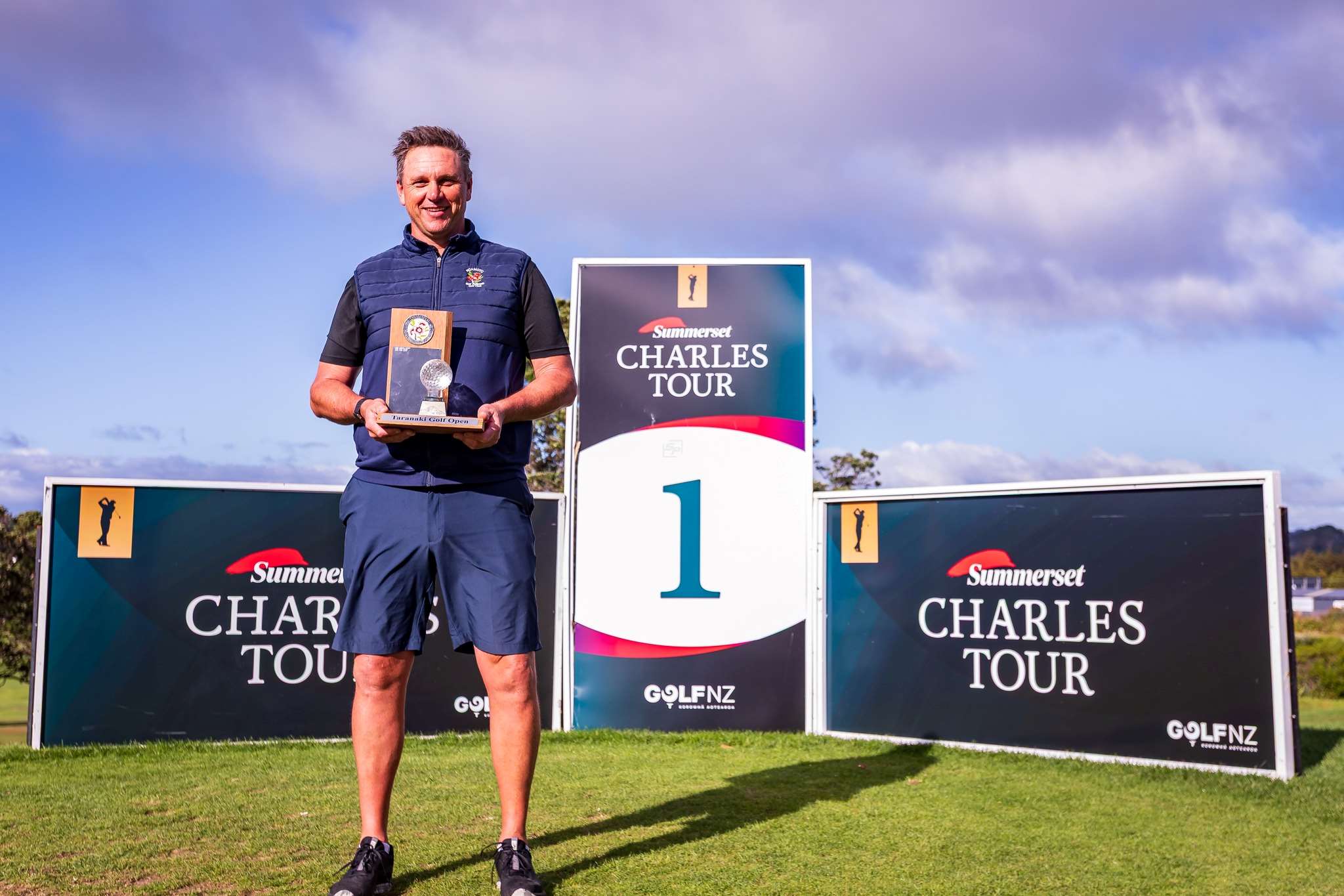 Golf: Barson wins Open on home turf